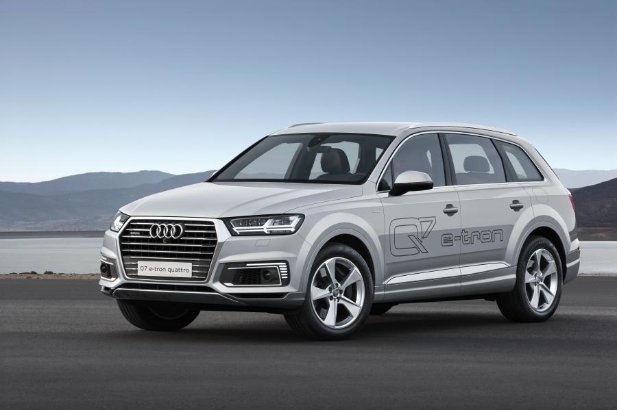  Audi Q7 e-tron TFSI Quattro (4M) 2015 года  (WW) (фото 4 из 22)